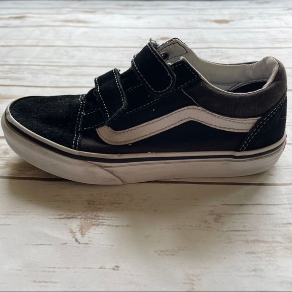 velcro vans black and white